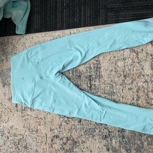 Size 6 Lululemon align leggings